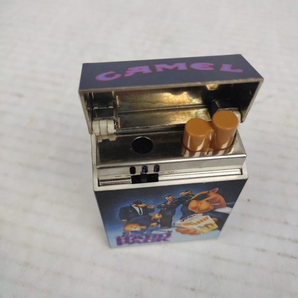 VTG CAMEL Y2K Motorcycle Joe 90's THE HARD PACK Flip-Top Lighter